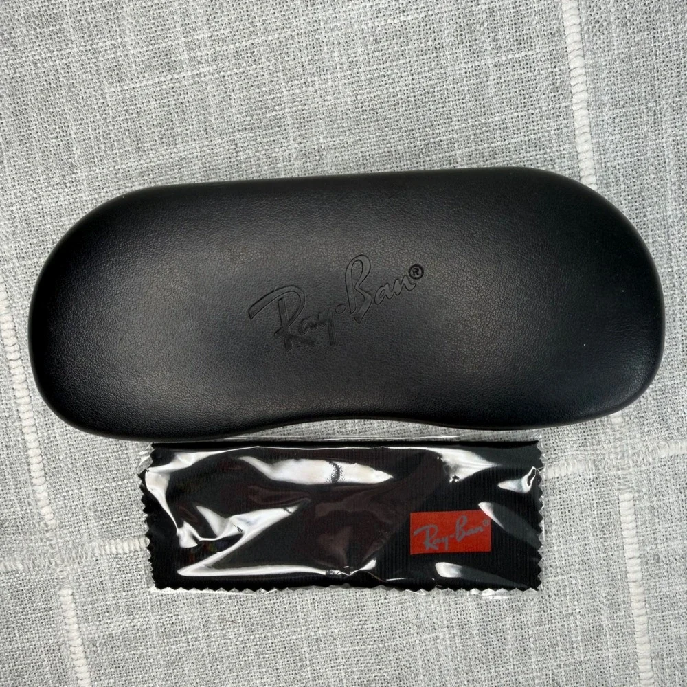 Ray Ban Black Clam‎ Shell Eye Glasses Sunglasses Case with New Lens Wipe